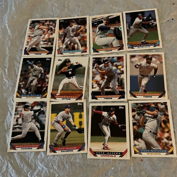 1️⃣9️⃣9️⃣3️⃣TOPPS BASEBALL ⚾️CARDS - Picture 10 of 10